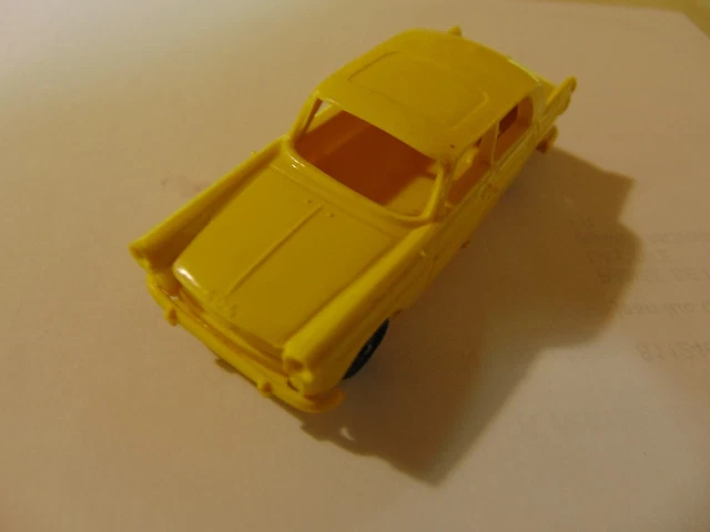 Clé Clément Gaget 1/48 Peugeot 404 #24 - Miniature Française (Occasion)