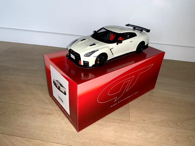 NISSAN SKYLINE GT-R R35 Nismo Gt Spirit 1/18 GT160 EUR 299,90 - FR