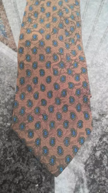 NEIMAN MARCUS Brown Paisley Men's Tie 100% Silk Made in Italy 59x3.5 Designer