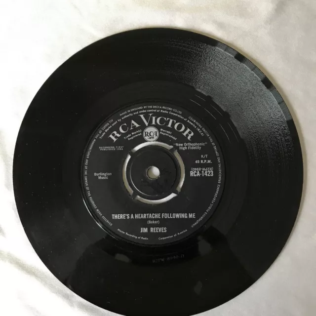 Jim Reeves ' Theres A Heartache Following Me' 7” Vinyl Single In VG Cond