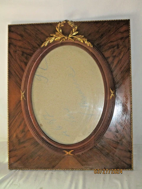 Grand Portrait Signé Dans Cadre Ancien – Bois De Noyer – Style Louis XVI