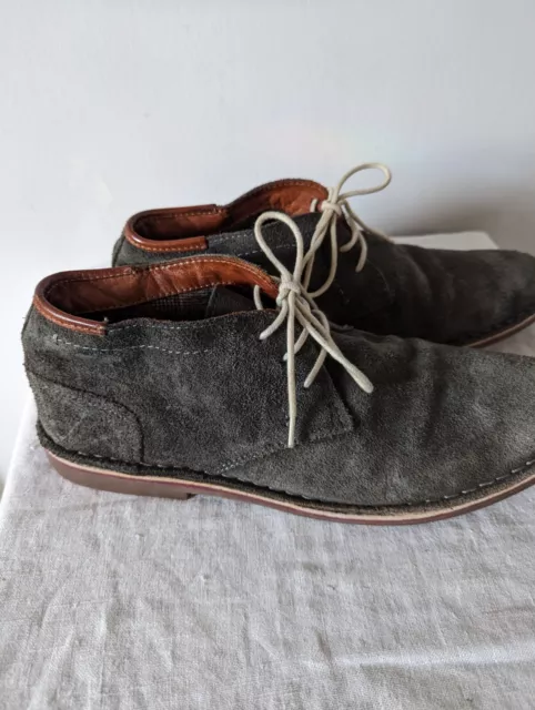 Kenneth Cole Reaction Shoes Mens 10 Desert Wind Gray Suede Chukka Ankle Boots
