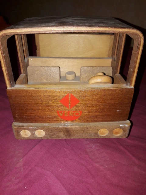 Camion En Bois, Produit De La RDA, Éventuellement