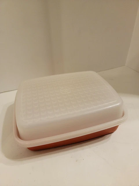 VINTAGE TUPPERWARE RECTANGLE Container With Raised White Lid, 1970's ...