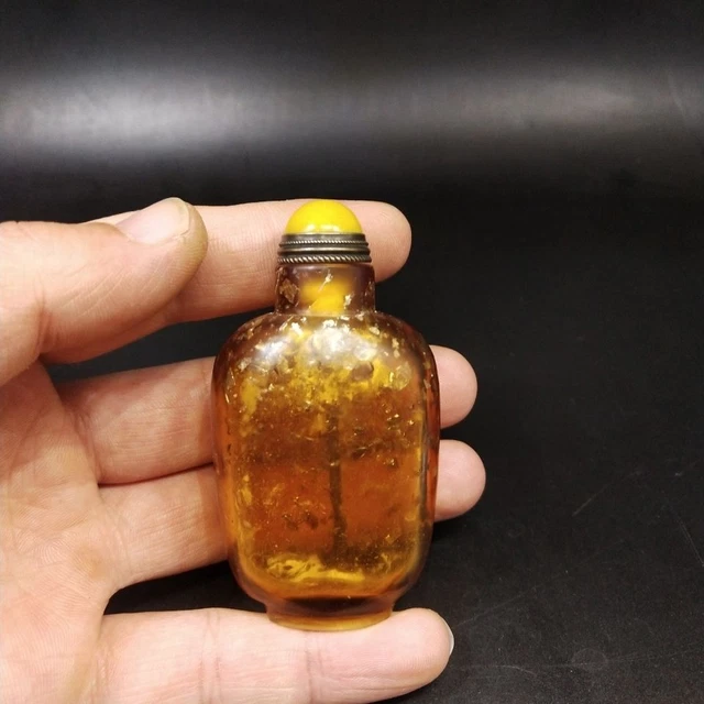 Exquisite Chinese Collector's Grade Glazed Gold Sprinkled Snuff Bottle