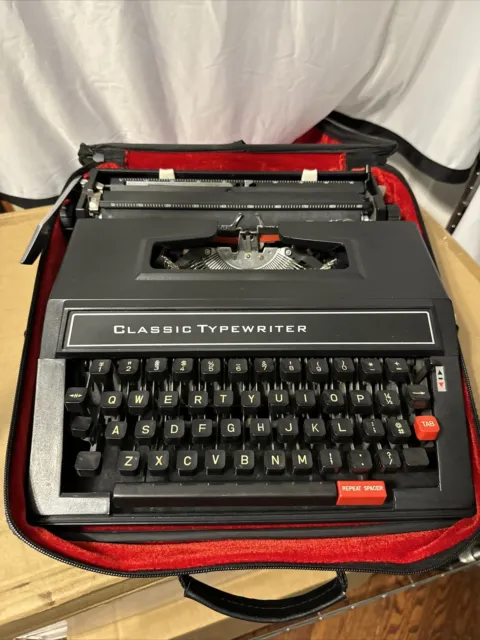 Classic Typewriter