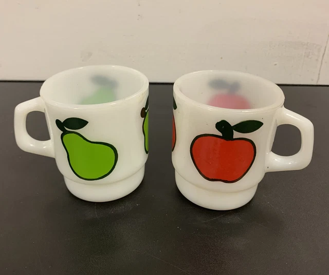 Vintage Anchor Hocking Fire King Fruit Series Coffee Mug Apple USA