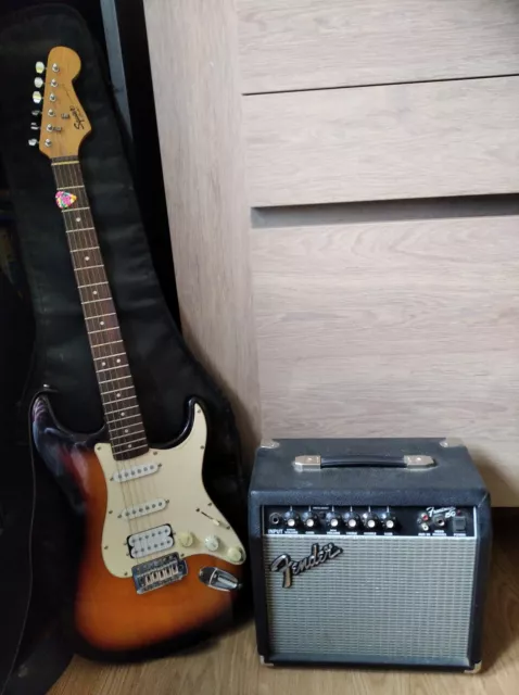 guitare électrique occasion SQUIER BY FENDER BULLET STRAT