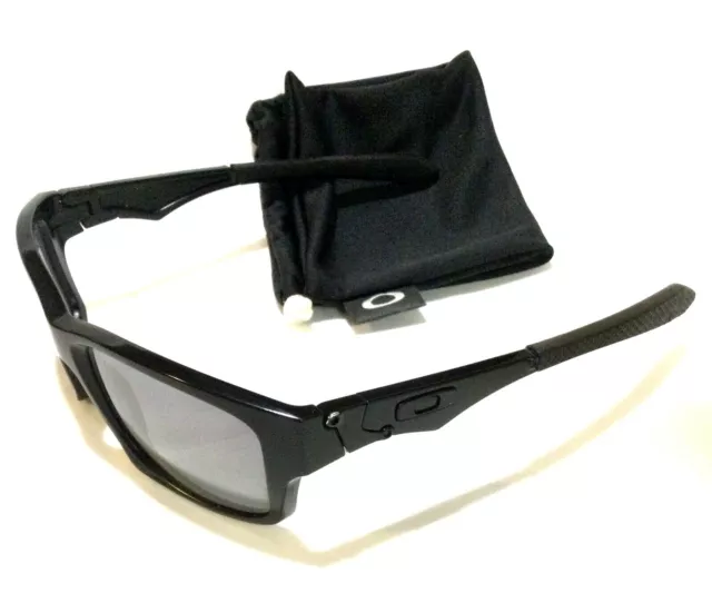 OAKLEY JUPITER SQUARED SUNGLASSES Black Frames w/ Black Iridium Polarized Lenses