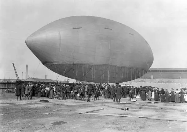 Great Britain London A Spencer Airship Is Launched Aviation History Old Photo
