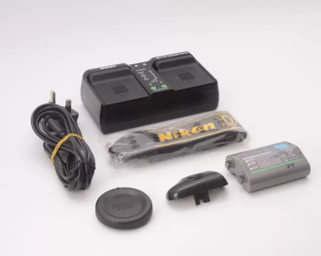 Nikon D4 16.2MP Digital SLR DSLR Camera - Black (Body Only) ***232,635 shots*** 2