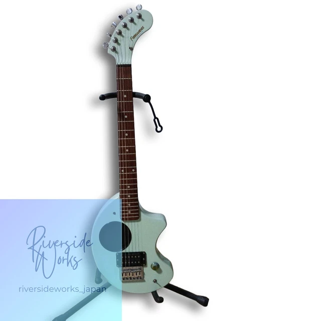 FERNANDES ZO-3 BLUE body, no rust. We will handle the repair