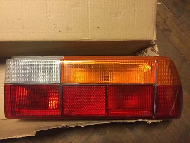 Feu Clignotant Avant Gauche NEUF Pour PEUGEOT 305 - Modèles Jusqu'à 07/1982 - Marque Frankani