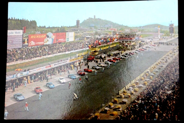 60949 Ak Voiture de Course Nürburgring Eifel Plus Joli Circuit Du Monde 1968