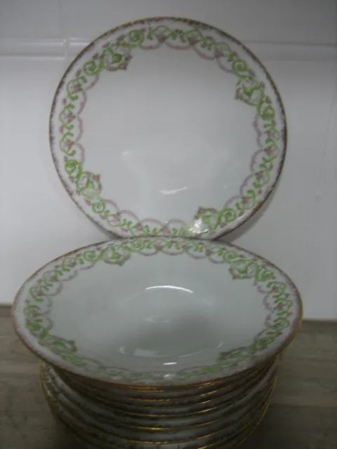 11 Anciennes Assiettes à dessert porcelaine de Limoges décor Rinceaux & Roses