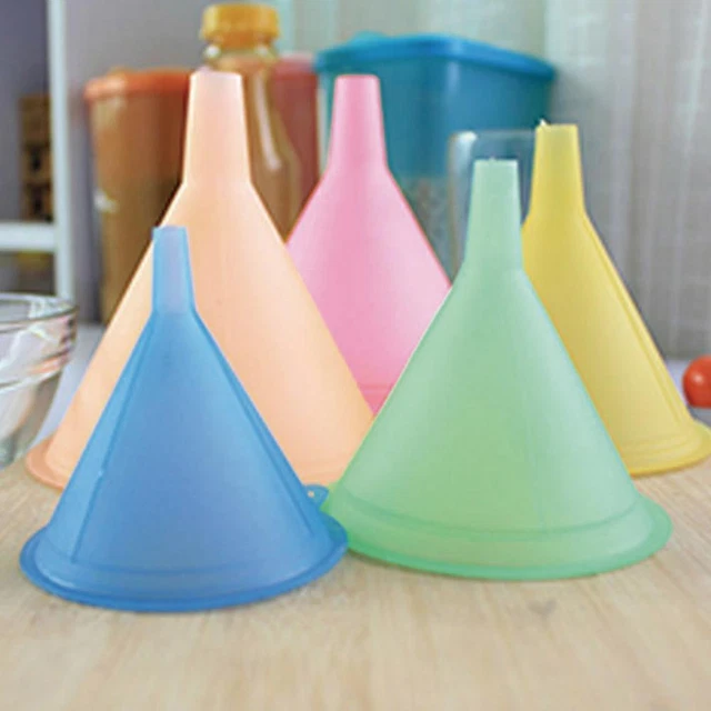 5 piezas embudo de aceite líquido de plástico para el hogar práctico colorido múltiples tamaños I5F7