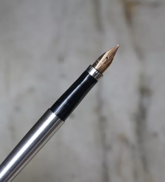 Stylo Plume Parker 75 En Argent Grain D'orge Avec Plume En Or 14K Large - Un Classique Intemporel