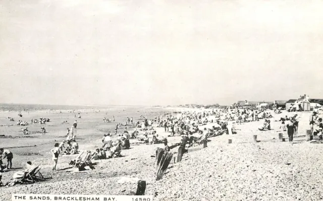 Bracklesham Bay The Sands - Postcard