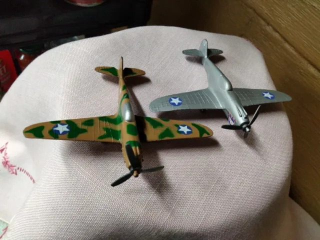 Pair Of P-40 FLYING TIGER DIE CAST SILVER US MILITARY FIGHTER PLANES