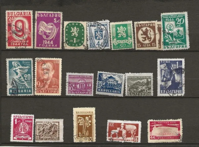 BULGARIE - 18 timbres yvert entre 428 et 811