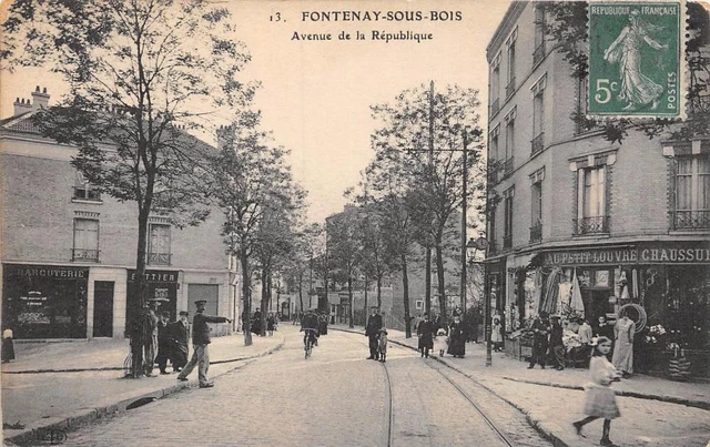 CPA 94 FONTENAY SOUS BOIS AVENUE DE LA REPUBLIQUE (cliché pas courant (AU PETIT