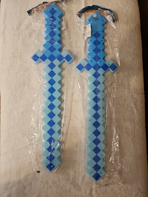 Minecraft Pixel Classic Sword Toy – LED Flashing Lights & Sound FX