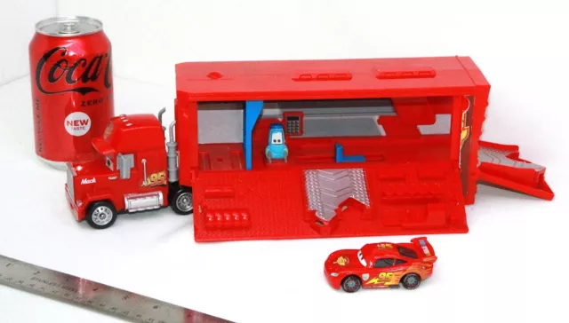 DISNEY CARS MACK DIE CAST HAULER TRUCK Transporter LIGHTNING
