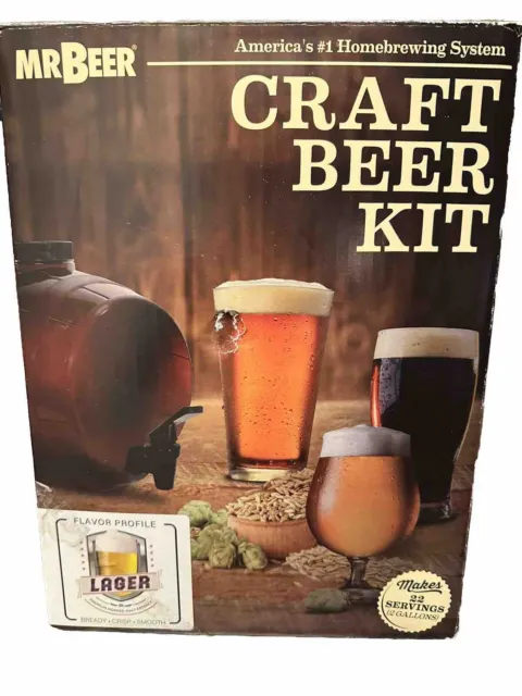 Kit de fabricación de cerveza artesanal Mr.Beer modelo de 2 galones de capacidad nuevo nunca usado
