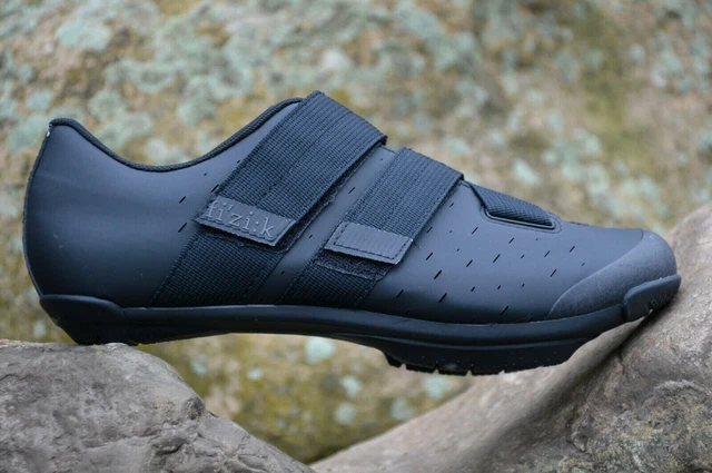 FIZIK X4 Terra Powerstrap MTB/Cross/Gravel Schuhe schwarz 2020