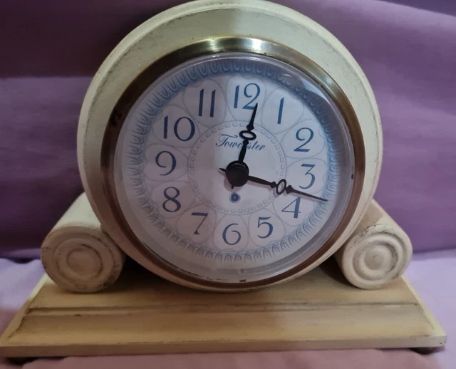 Orologio Towcester Mantel in legno, crema effetto invecchiato batteria indipendente funzionante chic