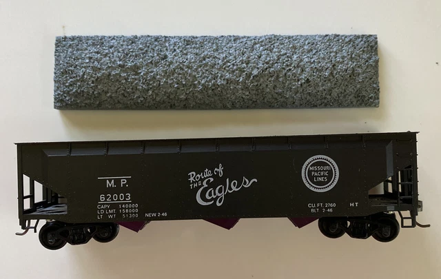 HO Scale MP 62003 Route Of The Eagles Missouri Pacific lines Coal car Train  AE