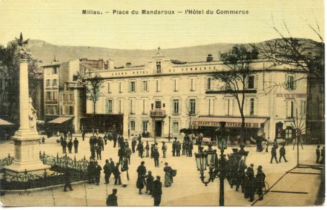 Carte Postale Aveyron / Millau Place Du Mandaroux Hotel Du Commerce