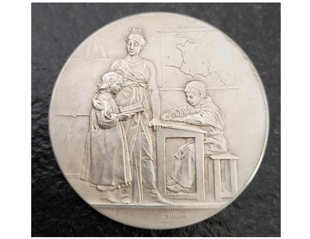 Médaille Ancienne Bronze Argenté – Gravure L. Delannoy – Profil Hercule – Thème Boisson, France 1900