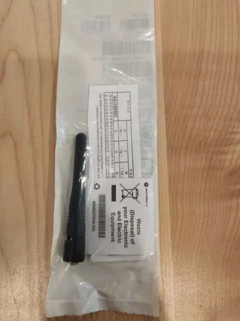 Motorola Aaj10x502 Atu-16Ds Antenna,Type 450 To 490 Mhz,3" L