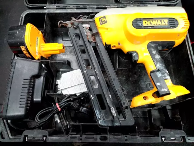 DEWALT DC618 18V Cordless Nail Gun - Includes Battery and Charger