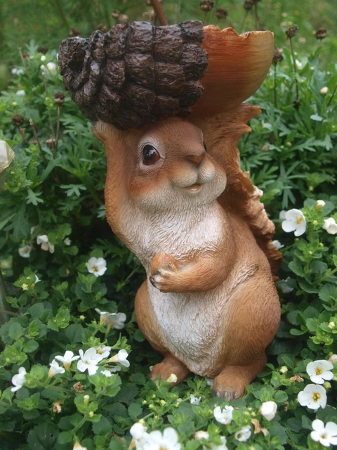 Deko Eichhörnchen Figur Mit Nuss Im 2 Er Set