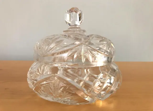 Vintage cut glass sweet, storage jar, lidded 15 x 16 cm