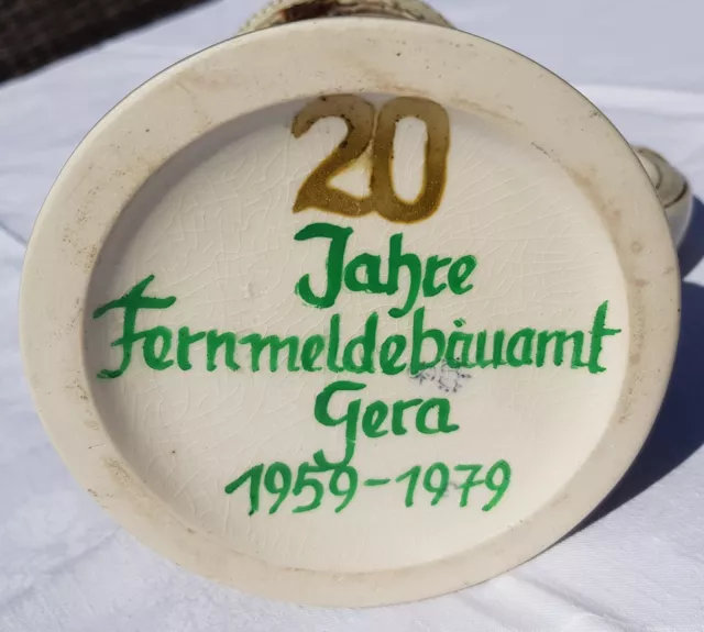 Bierkrug Deutsche Post DDR 20 Jahre Fernmeldebauamt Gera Postkutsche Sitzendorf