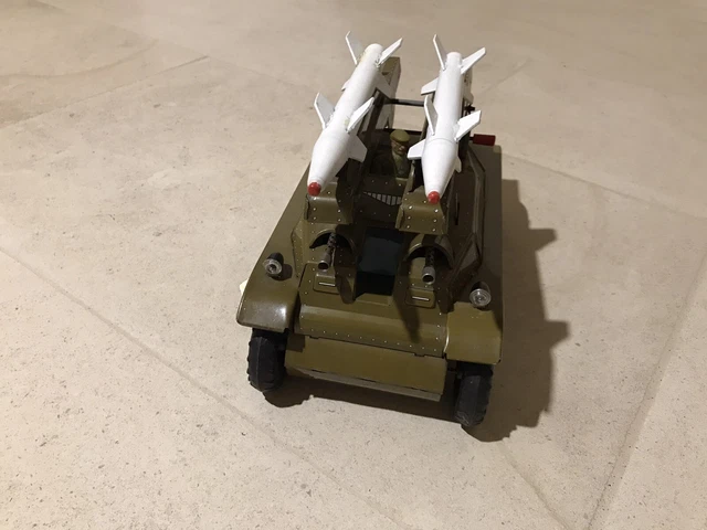 JOUET JOUSTRA MILITAIRE Char Lance Fusee Missile Ancien EUR 80 00 JOUET JOUSTRA MILITAIRE Char Lance Fusee Missile Ancien EUR 80 00