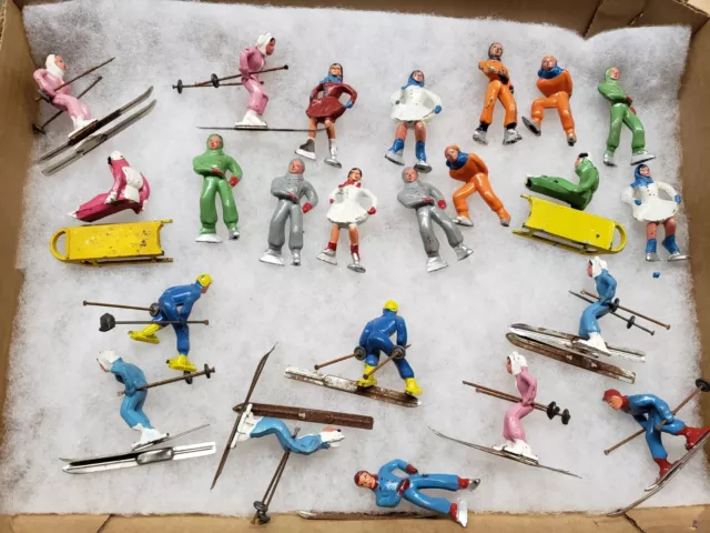 VINTAGE BARCLAY MANOIL CAST LEAD SKIERS, SLEDERS, ICE SKATERS. Lot Of 23