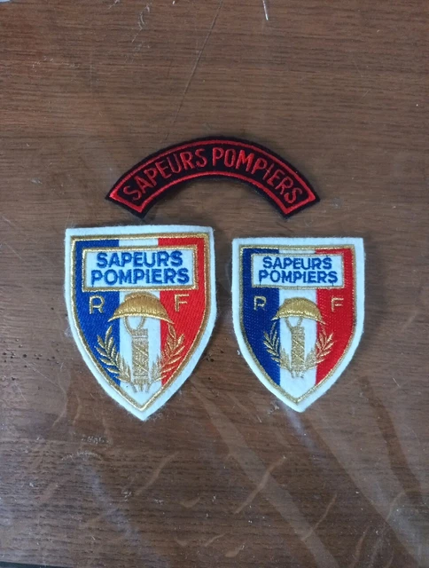 Lot De 18 écussons Insigne Tissu Patch CMD DE LILLE COMMANDEMENT Militaire Item 12721936