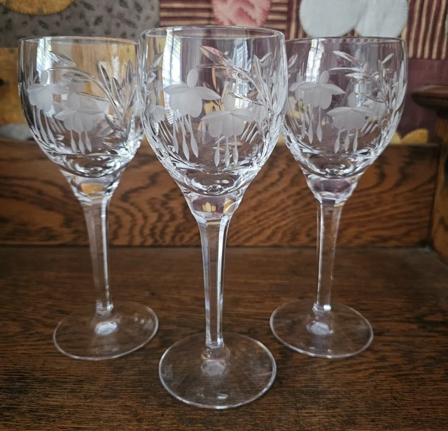 STUART CRYSTAL Cascade Set of Small Wine Glasses