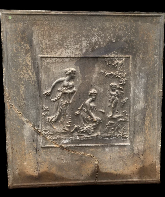 Paire de chenets en laiton d'époque 17 ème Marmousets
