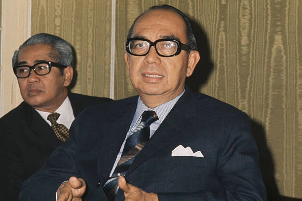 PRIME MINISTER OF Malaysia, Abdul Razak Hussein 1971 OLD PHOTO £4.68 ...