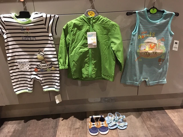 Pacchetto vestiti bambini nuovi di zecca età 9-12 mesi - dinosauro  leggero Mac/cappotto