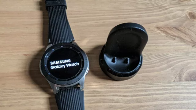 Samsung Galaxy Watch R800 Bluetooth 46mm with Black Silicon Band