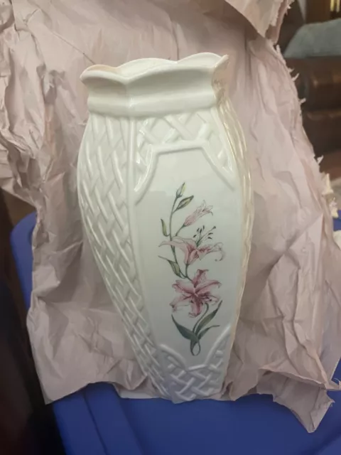 Vintage Belleek Irish Country Trellis Flowered 10" Vase