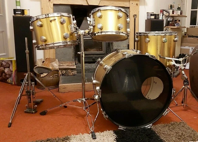HAYMAN VIBRASONIC DRUM Kit 1969 Bass Drum 2 Tom Toms Floor
