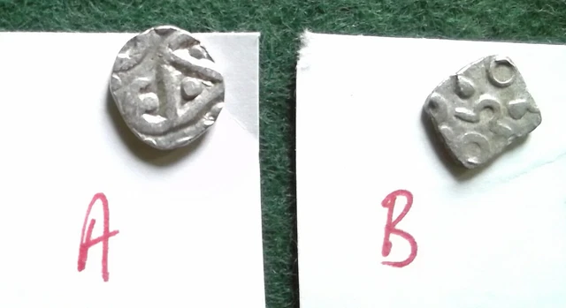 ANCIENT INDIA, single punchmarked coins, Kuru and Avanti