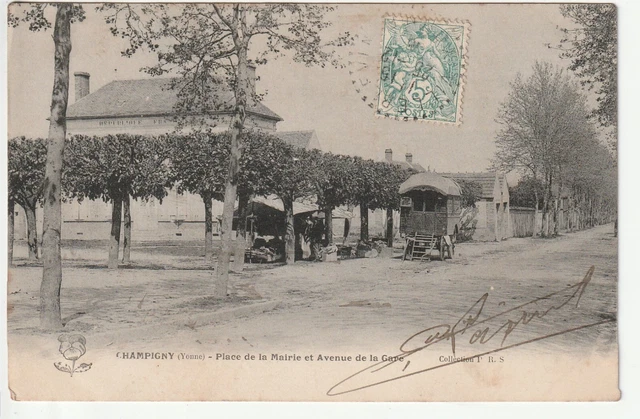 CHAMPIGNY - Yonne - CPA 89 - Place de la Mairie Avenue de la Gare trailer